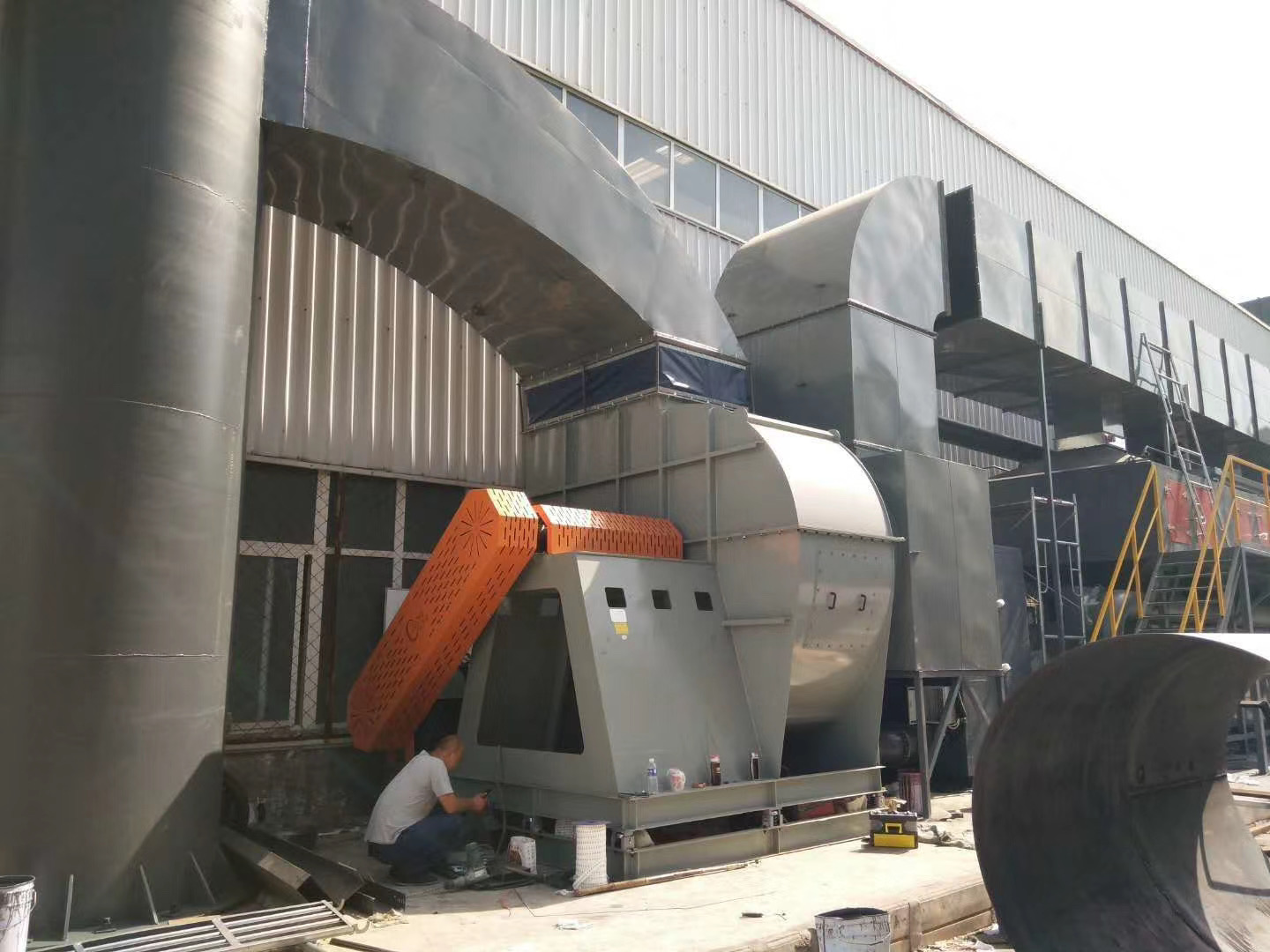 柜式離心風機如何環(huán)保節(jié)能的